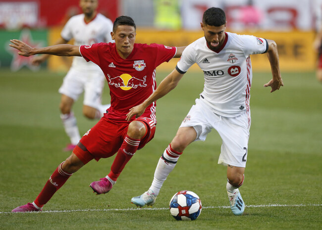 Cuộc thư hùng giữa Toronto FC vs NY Red Bulls